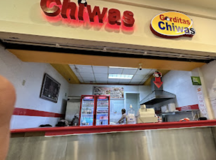 Gorditas y Coca Regular